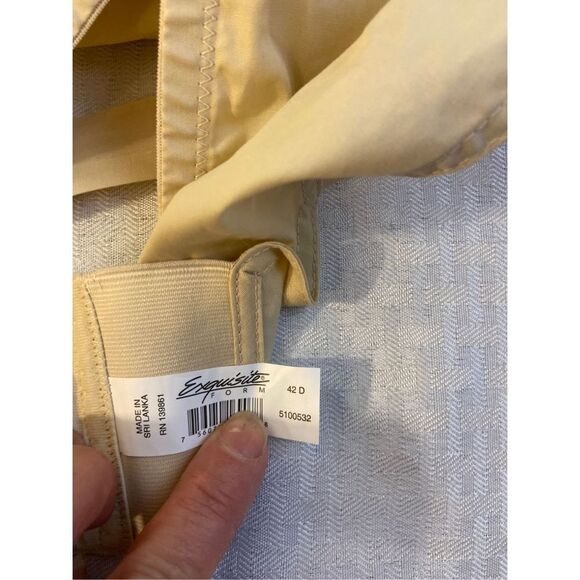 Exquisite 42D bra rn# 139861 Beige Full Support - Picture 3 of 4